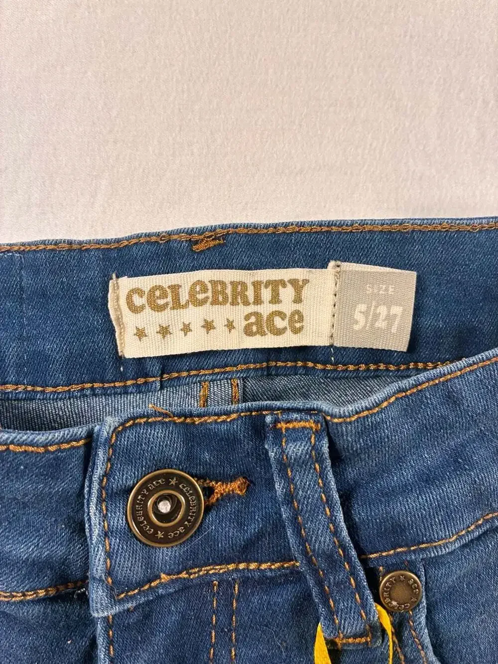 Celebrity Ace Mid Rise Skinny Denim Shorts Size 5/27 - Picture 5 of 8
